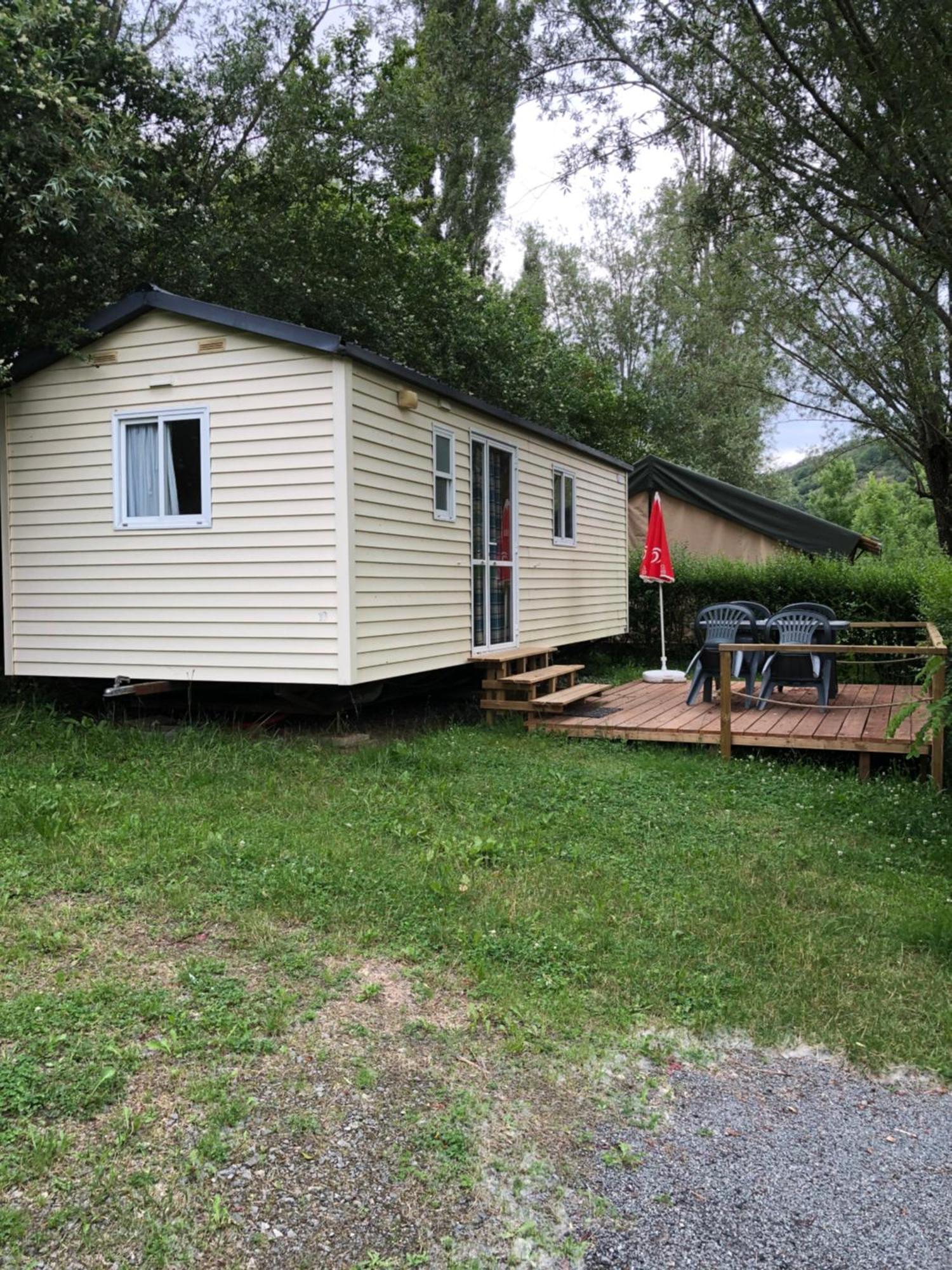Camping Du Pont De St Gal Saint-Gal-sur-Sioule Exterior photo