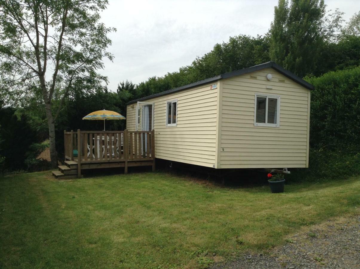 Camping Du Pont De St Gal Saint-Gal-sur-Sioule Exterior photo